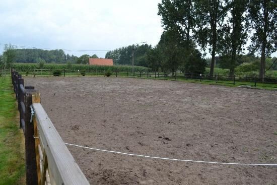 Charmant landhuis met bijgebouwen op 1,5Ha 