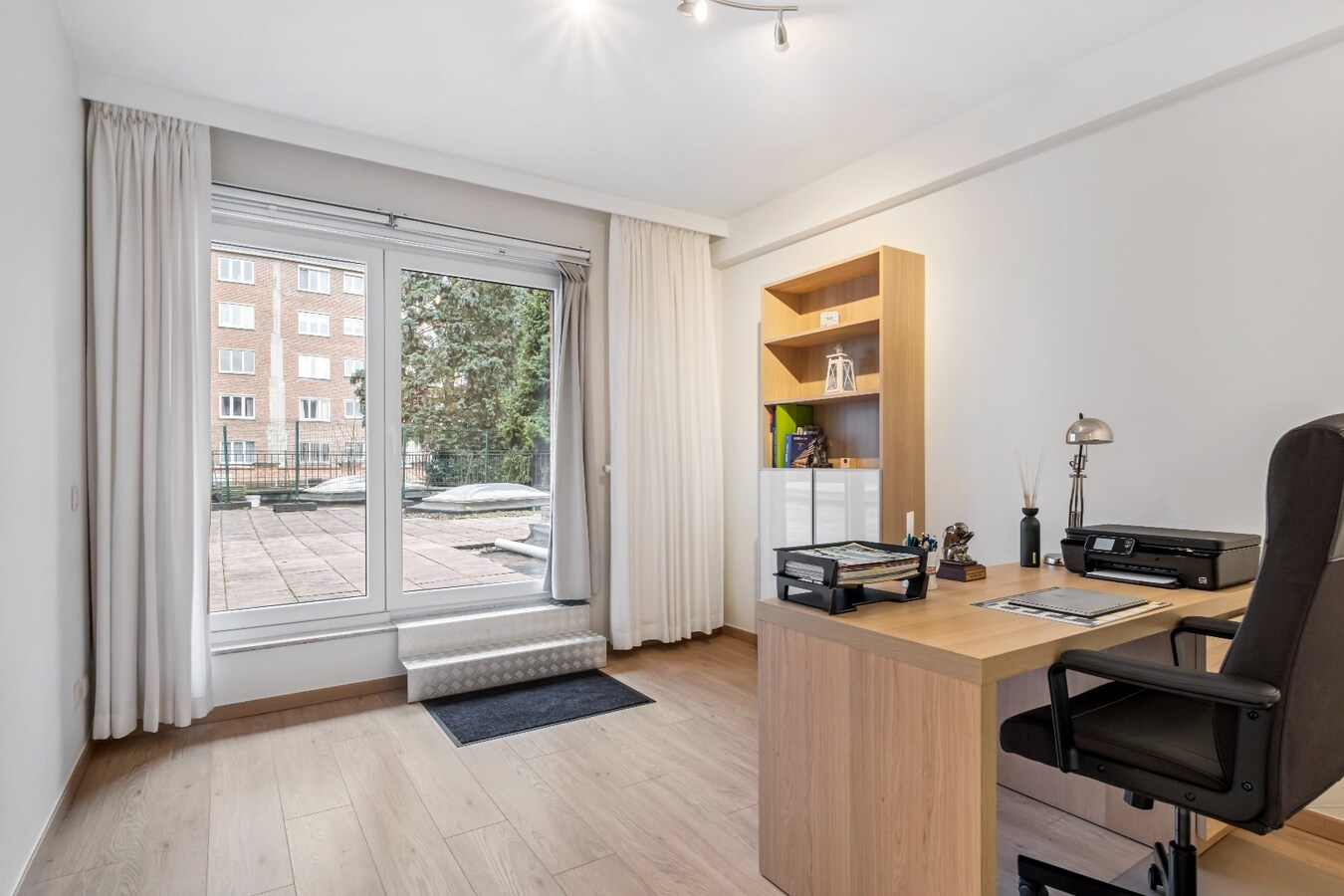 Prachtig onderhouden appartement in het centrum van “Oude Stockel” ! 