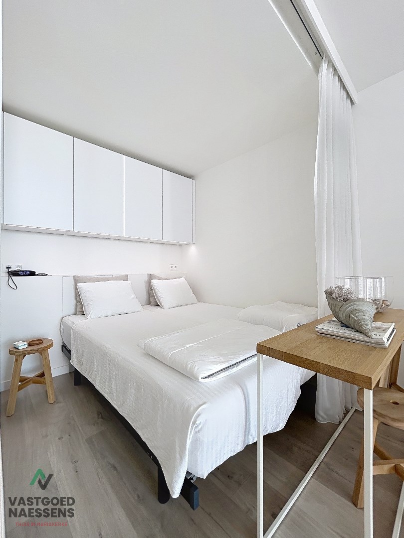 GERENOVEERDE STUDIO MET SLAAPHOEK - TERRAS - ZICHT OP ZEE 
