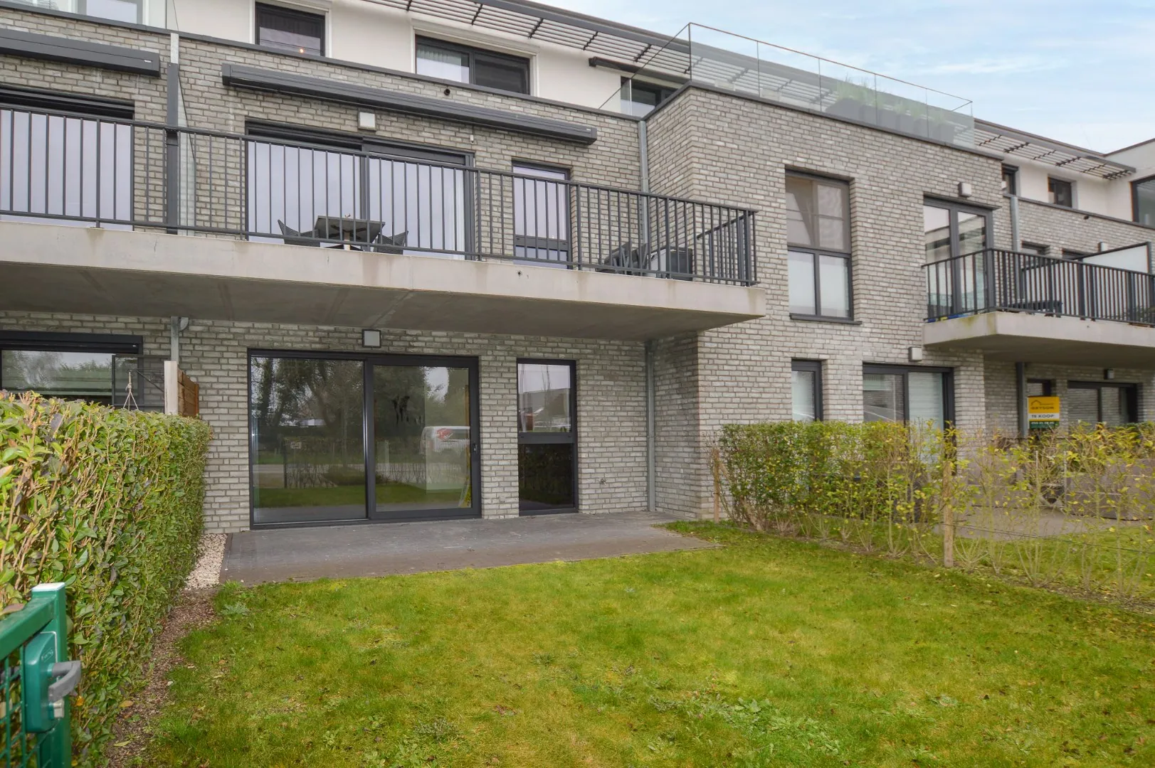 Ruim gelijkvloers appartement te huur in het centrum van Oudenburg