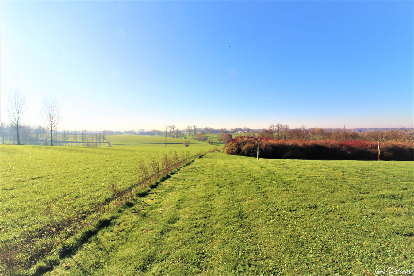 Prachtige villa met ruim bijgebouw en weiland op ca. 2ha te Bever (Vlaams-Brabant) 