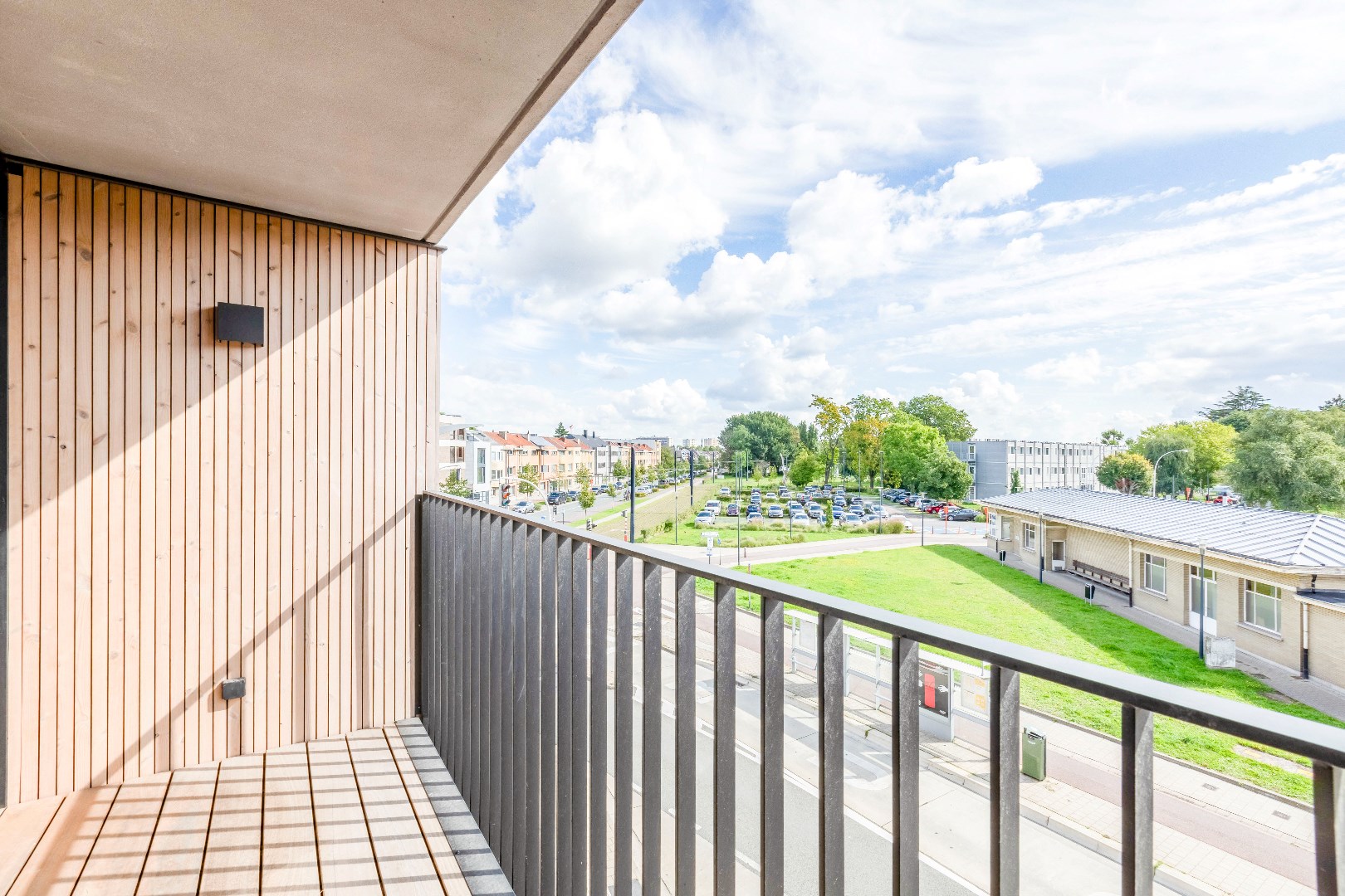 Duplex met 2 slp. kamers en 2 ruime terrassen naast het UZ Gent 