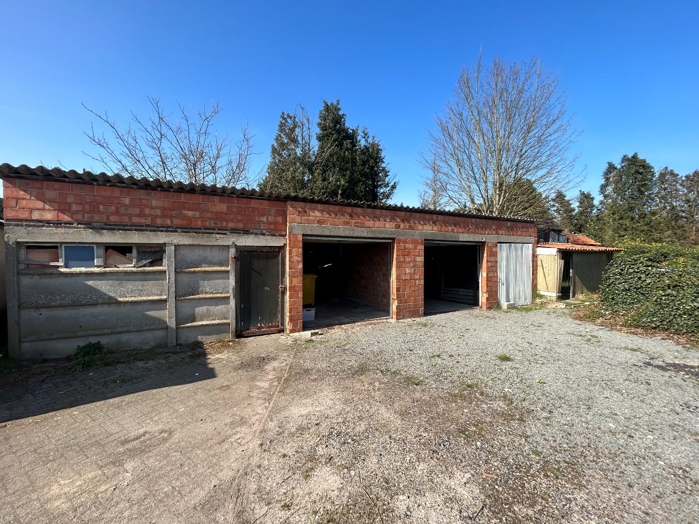 Te renoveren woning op een perceel van 1049 m&#178; in Geel 