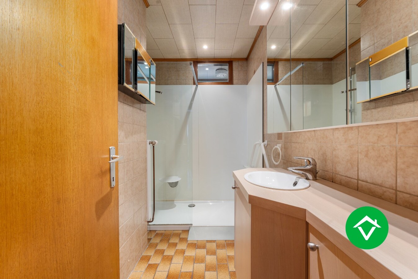 Instapklare woning met 3 slaapkamers en garage te Hooglede 