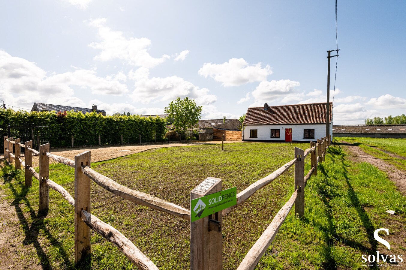 Met stijl gerenoveerde hoeve op landelijke locatie 