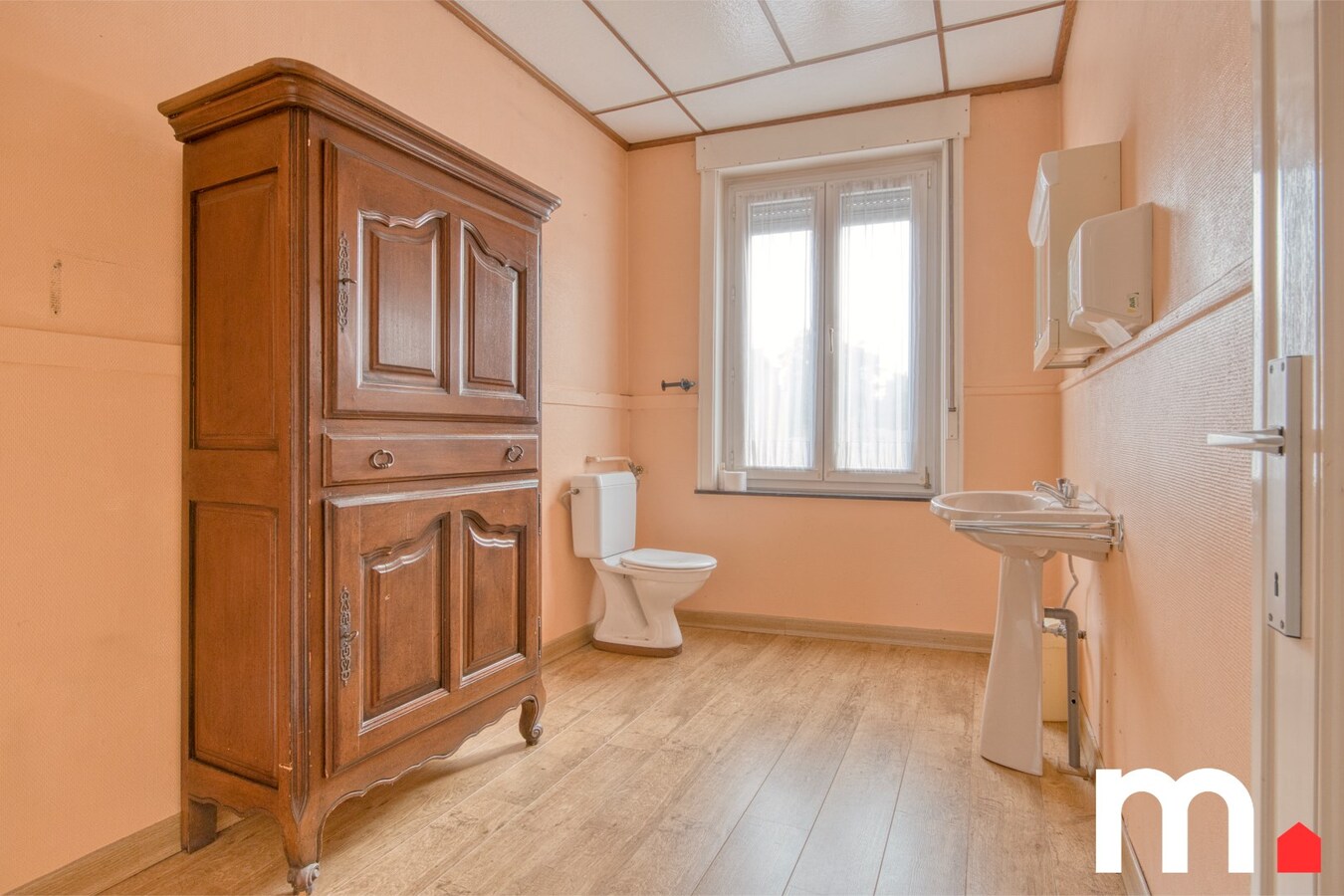 Ruime, centraal gelegen woning te Heule ! 