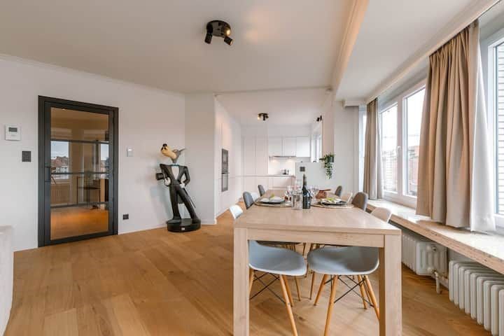 Ruim appartement  met 2 slpks en garage in Gent 