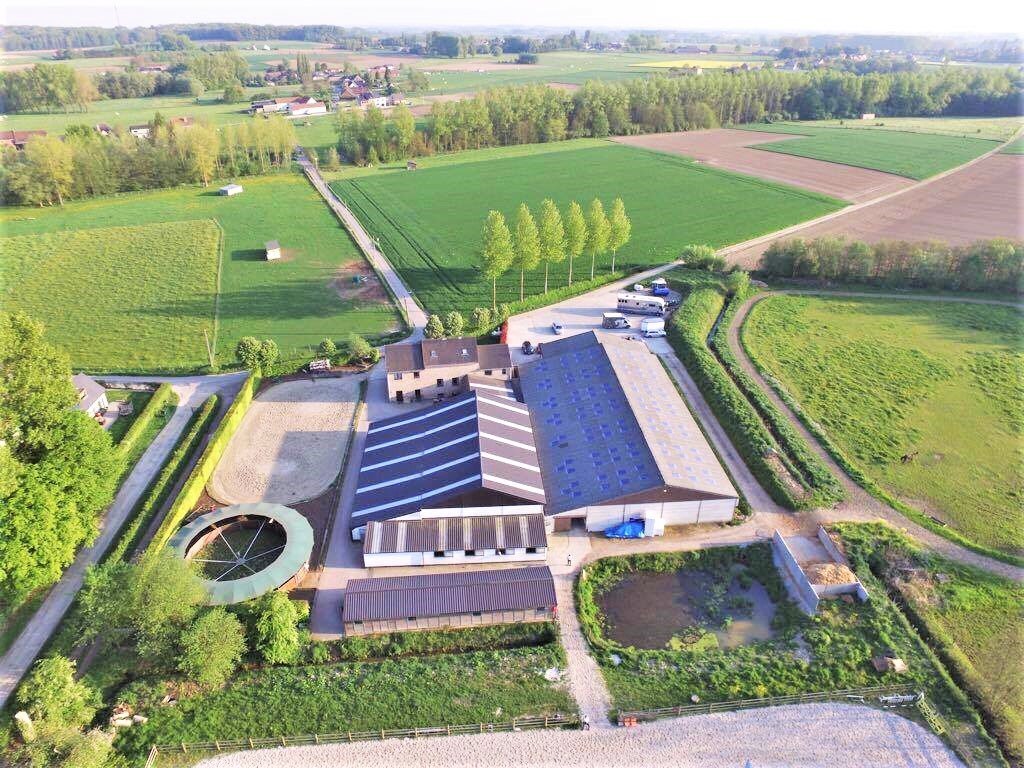 OPTIE - Habitation avec complexe &#233;questre sur environ 4ha &#224; Lennik (Brabant Flamand) 