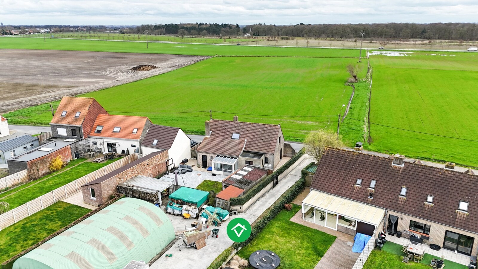 Alleenstaande woning met 3 slaapkamers en garage te Ichtegem 