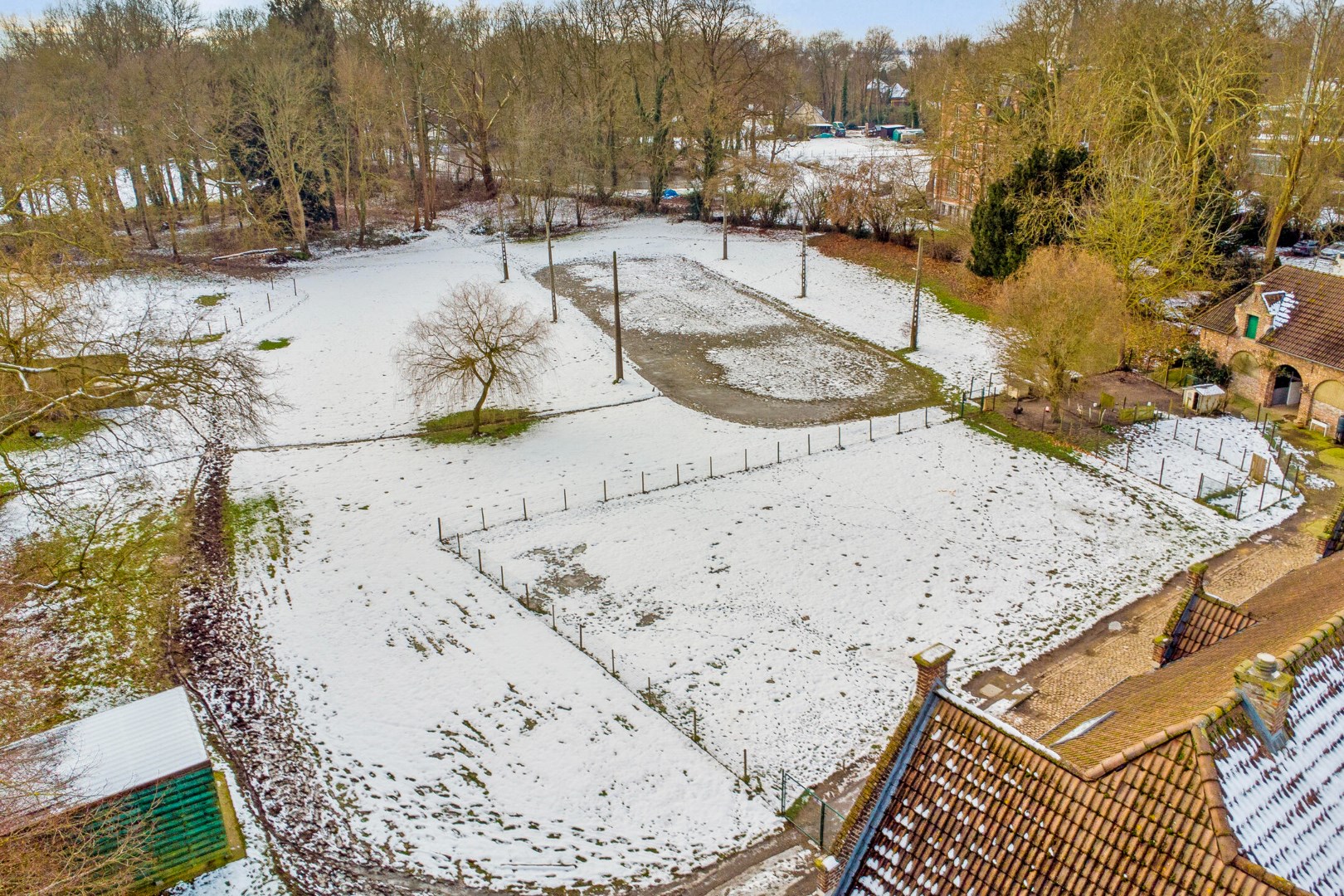 Te koop: Charmante boerderij met paardenstallen van 1ha op toplocatie in Boutersem - bewoonbare opp. 158 m&#178; (uitbreiding mogelijk) 