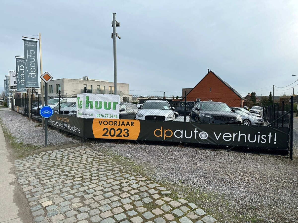 Uniek gelegen terrein (1000m&#178;) op een uiterst centrale ligging te Roeselare 