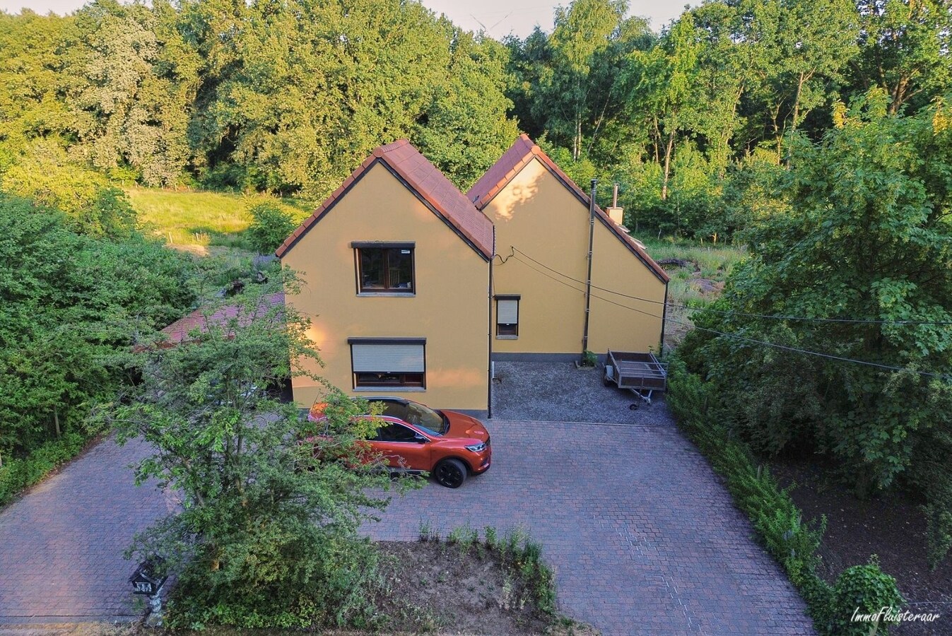 Gezellige woning midden in het groen op een perceel van ca. 1ha16 