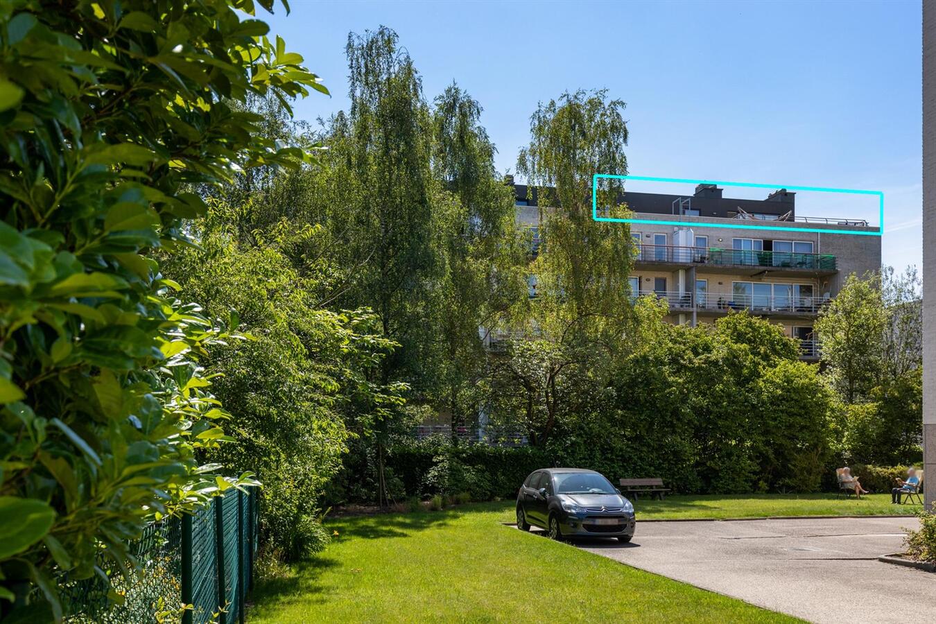 Kwalitatief gerenoveerd appartement met terras van 35m&#178;! 