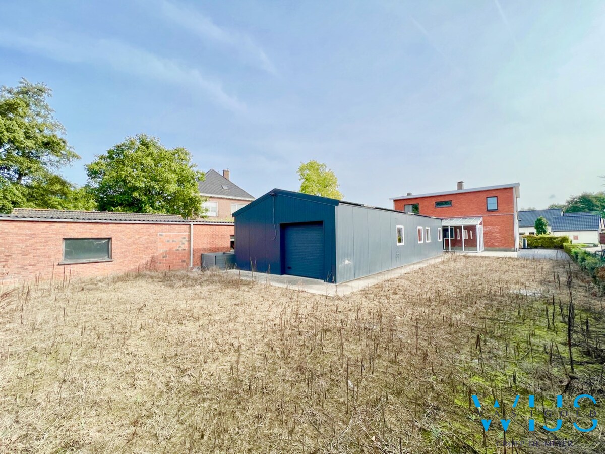 Woning met 2 loodsen  te ERTVELDE ! 