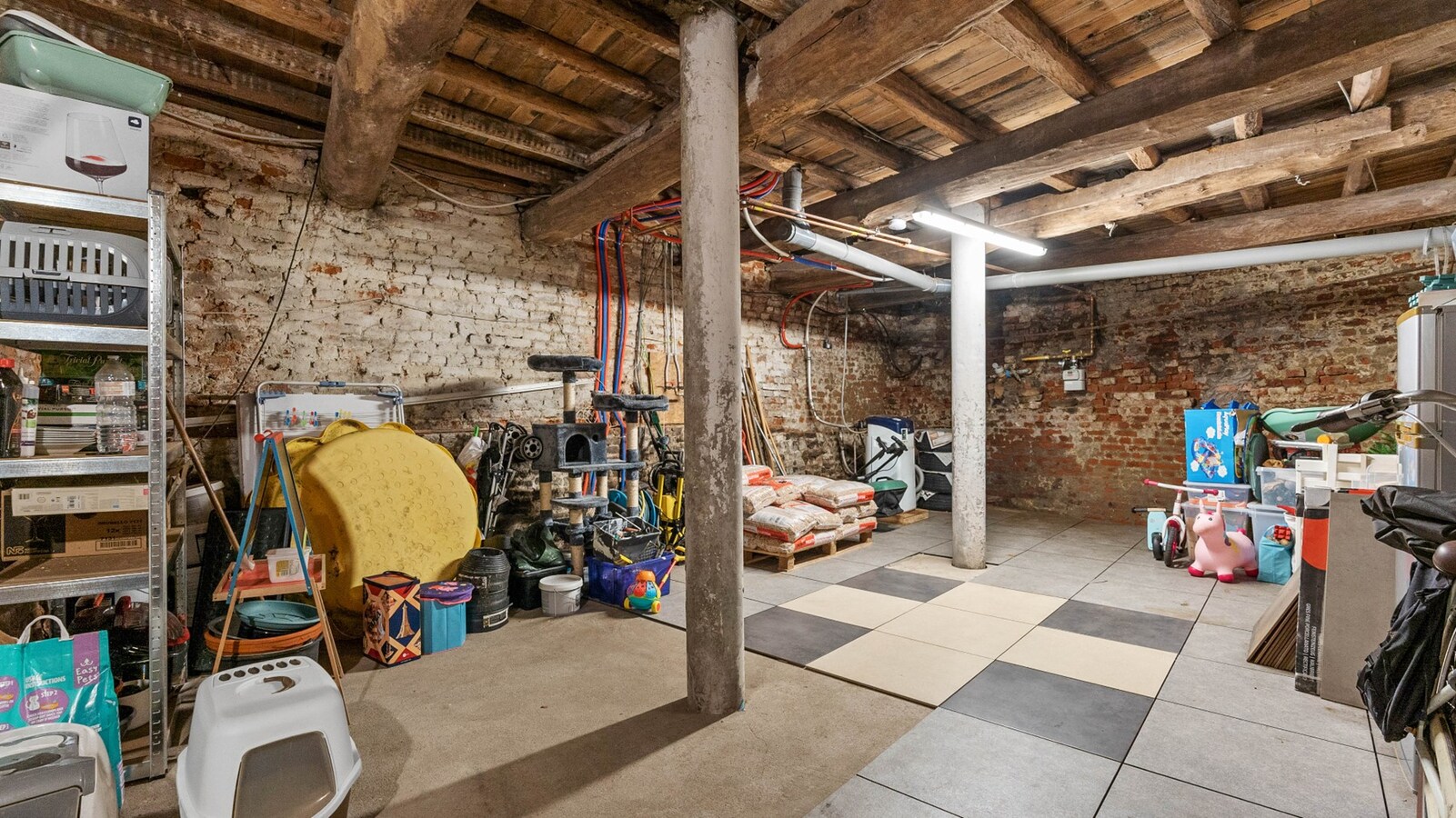 EZEMAAL - instapklare woning 5 slks 