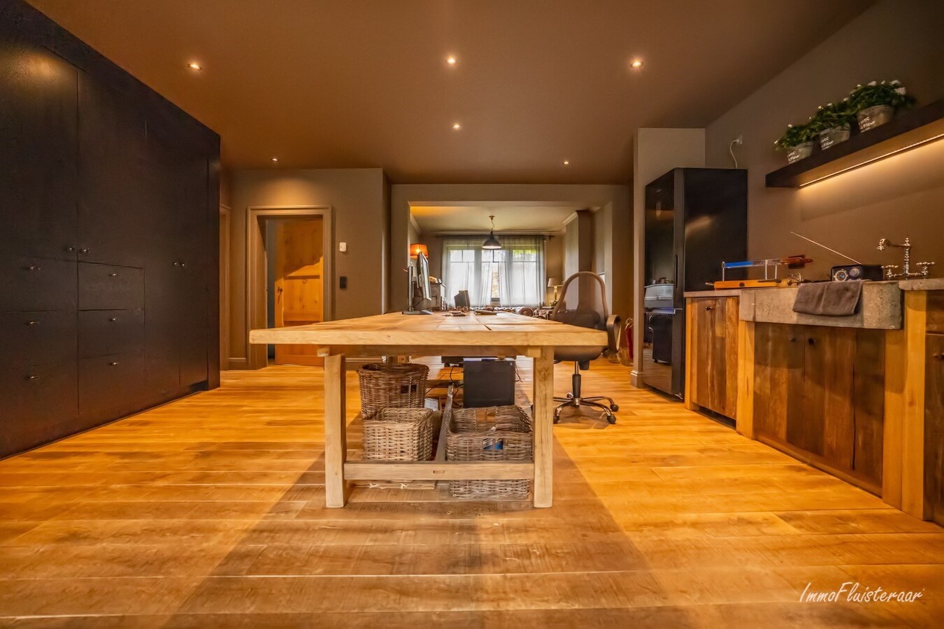 Charming farmhouse with horse breeding on approx. 4.5 ha/11,12 acres in Herentals (Antwerp) 