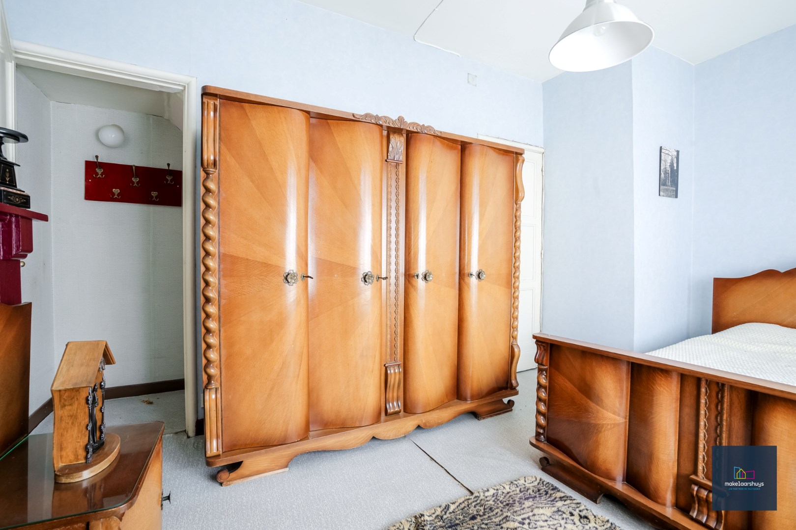 Centraal gelegen te renoveren woning in rij met tuin te Mariakerke 