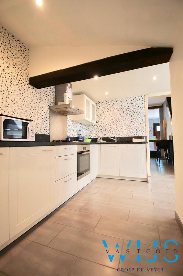 Gerenoveerd woonhuis op toplocatie in Zelzate! 
