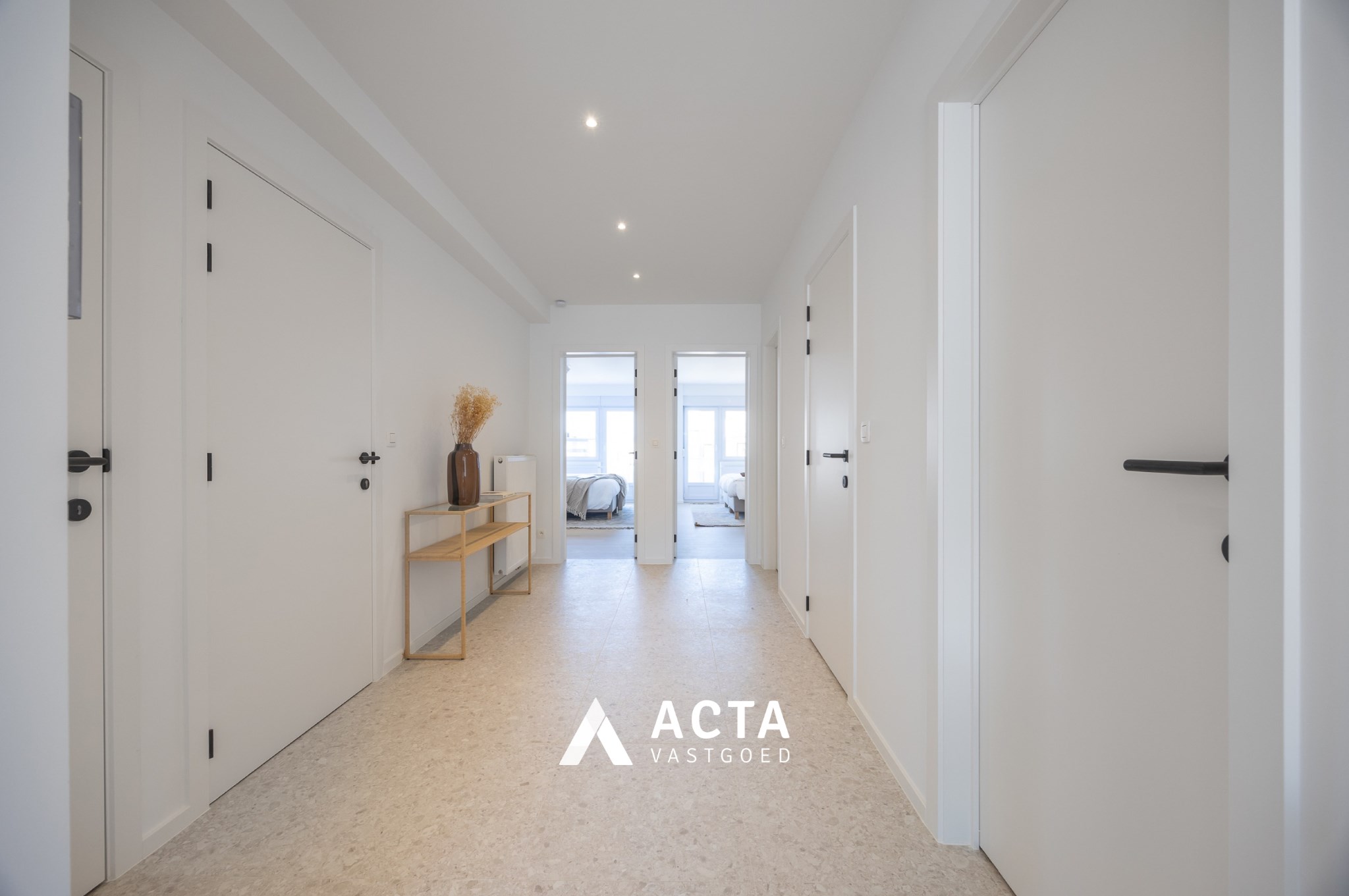 Gerenoveerd appartement op de zesde verdieping aan het Leopold I Plein 