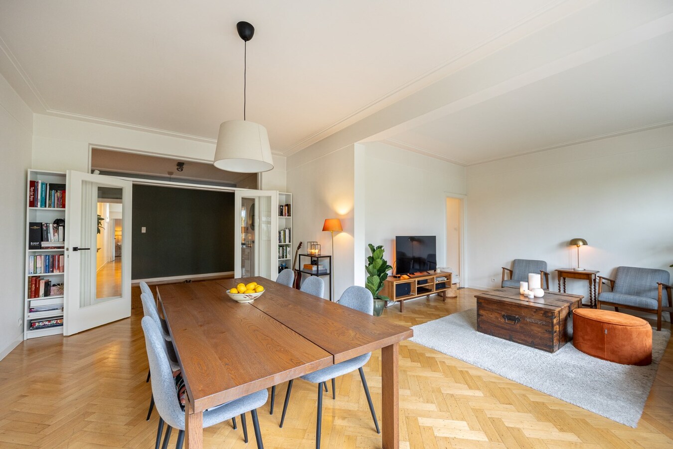 Prachtig Art Deco appartement 138 m&#178; met 2 slaapkamers in centrum Antwerpen 