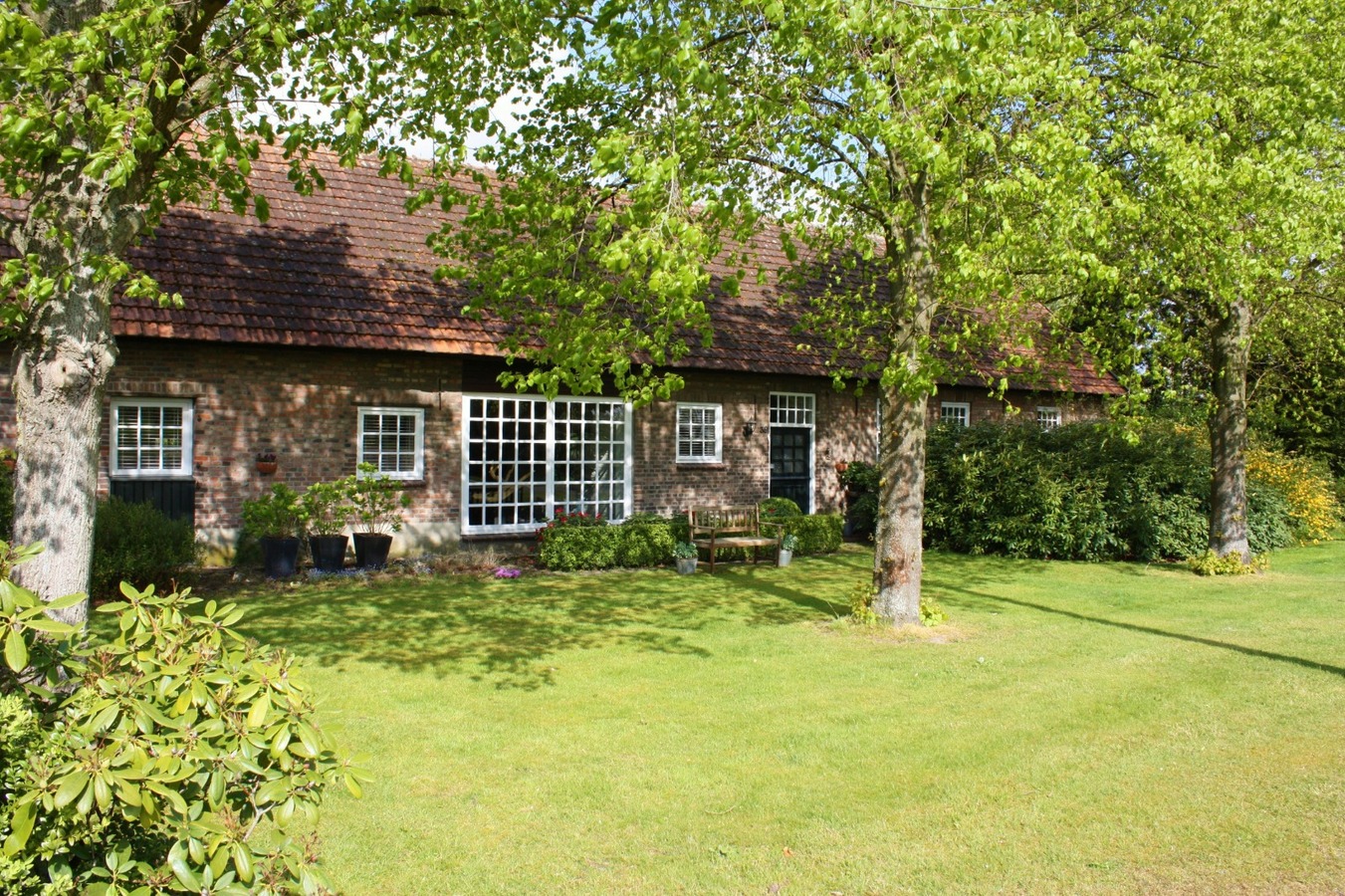 Karaktervolle langgevelhoeve op ca. 2300M&#178; te Achel 