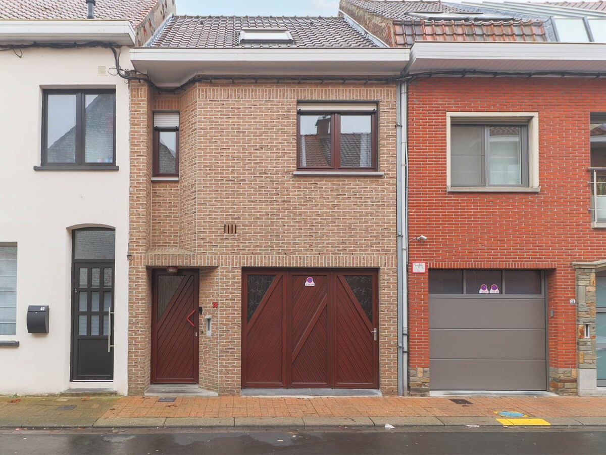 Instapklare woning te koop in Wevelgem ! 