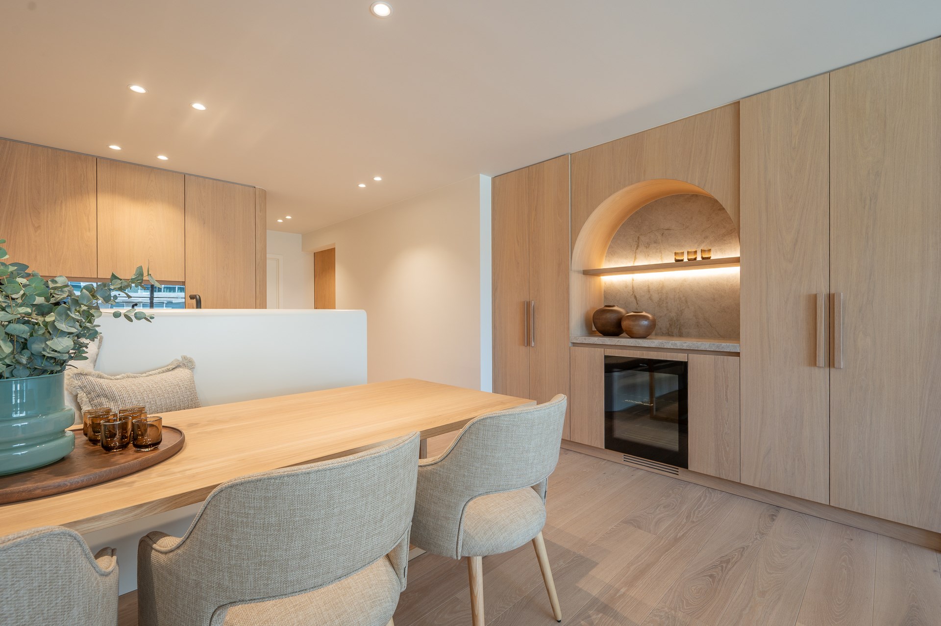 Luxueus gerenoveerd appartement met zeezicht in het Zoute. 