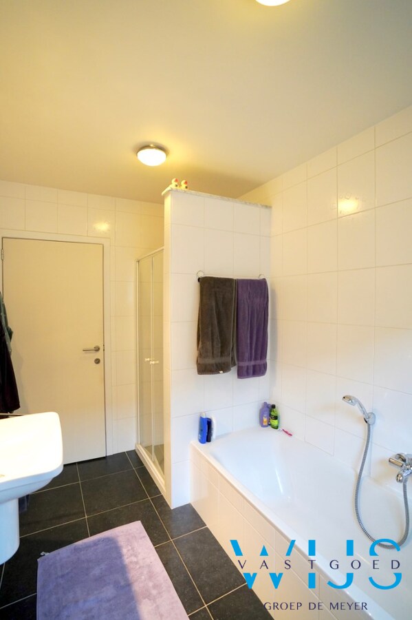Ideaal woonhuis op een prachtig perceel van 985m2 ! 