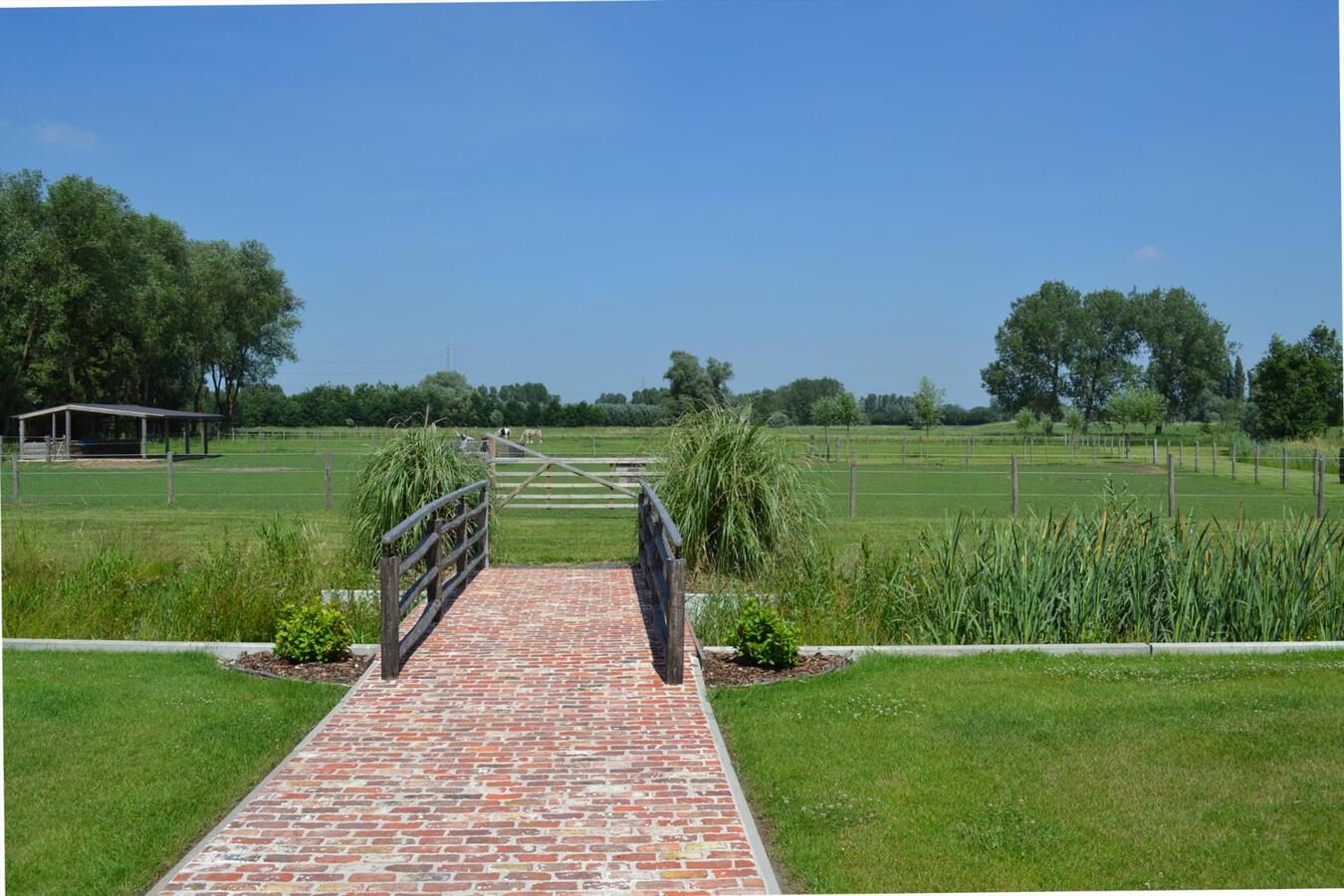 Historische herenhoeve te Lokeren op ca. 1,1Ha 