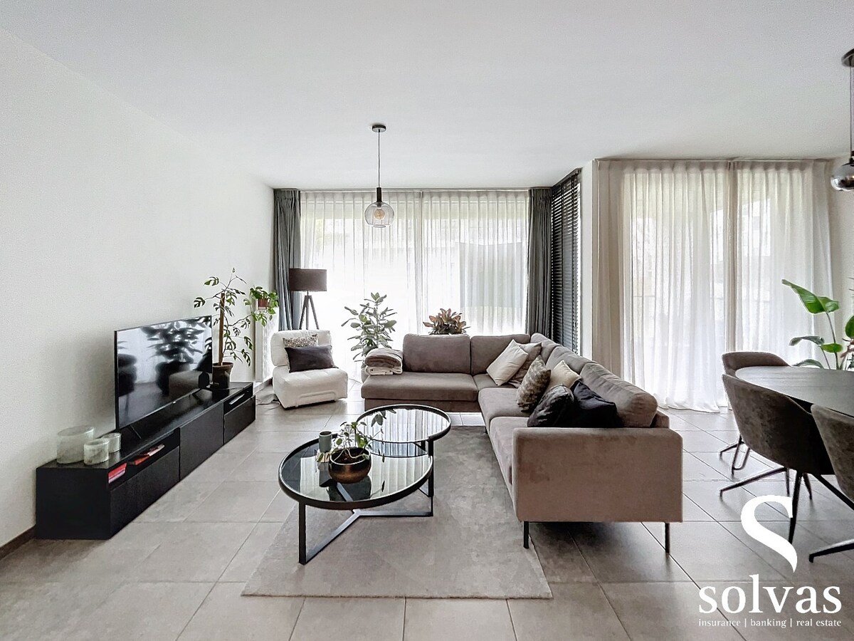 Gelijkvloersappartement met zicht over groenomgeving 
