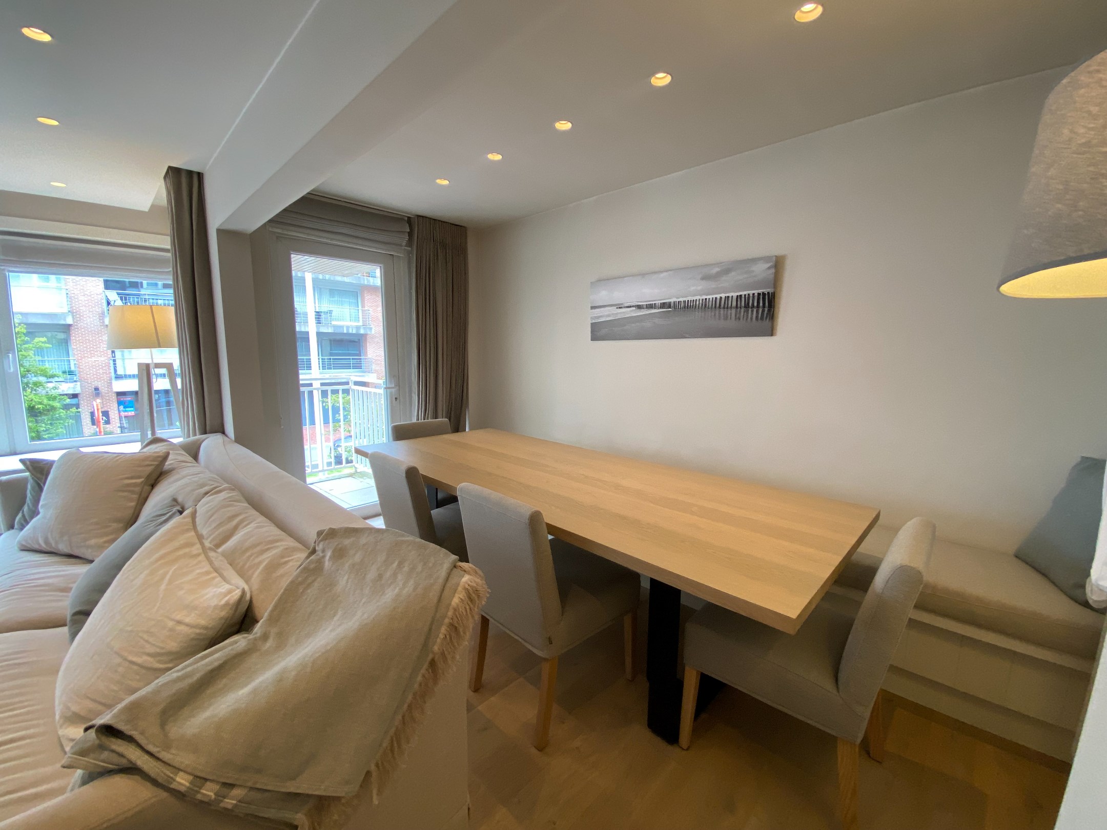 Appartement meubl&#233; et confortable de 2 chambres situ&#233; dans la Van Bunnenlaan &#224; Knokke. 
