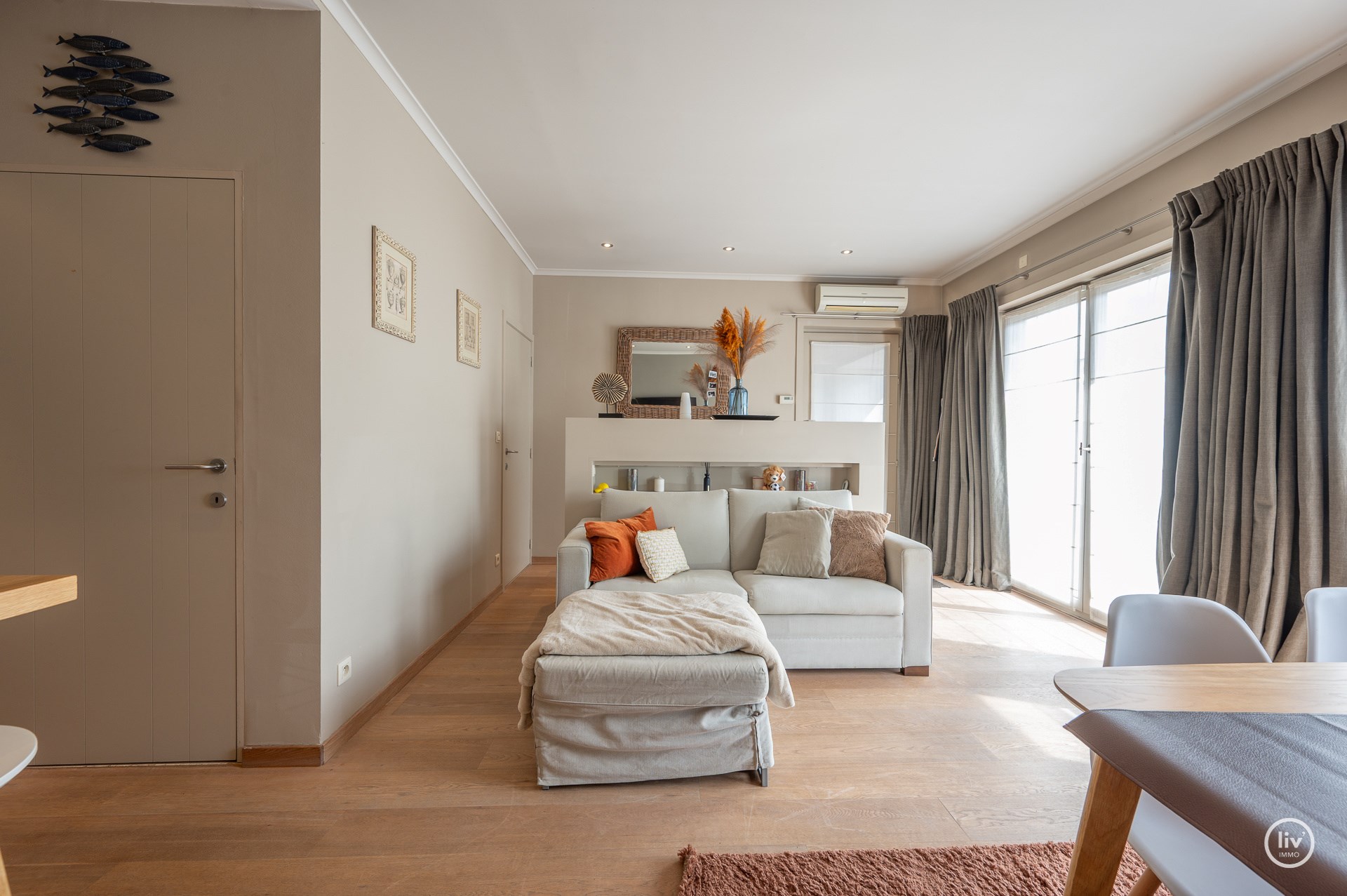 Licht en instapklaar appartement gelegen in het centrum van Knokke. 