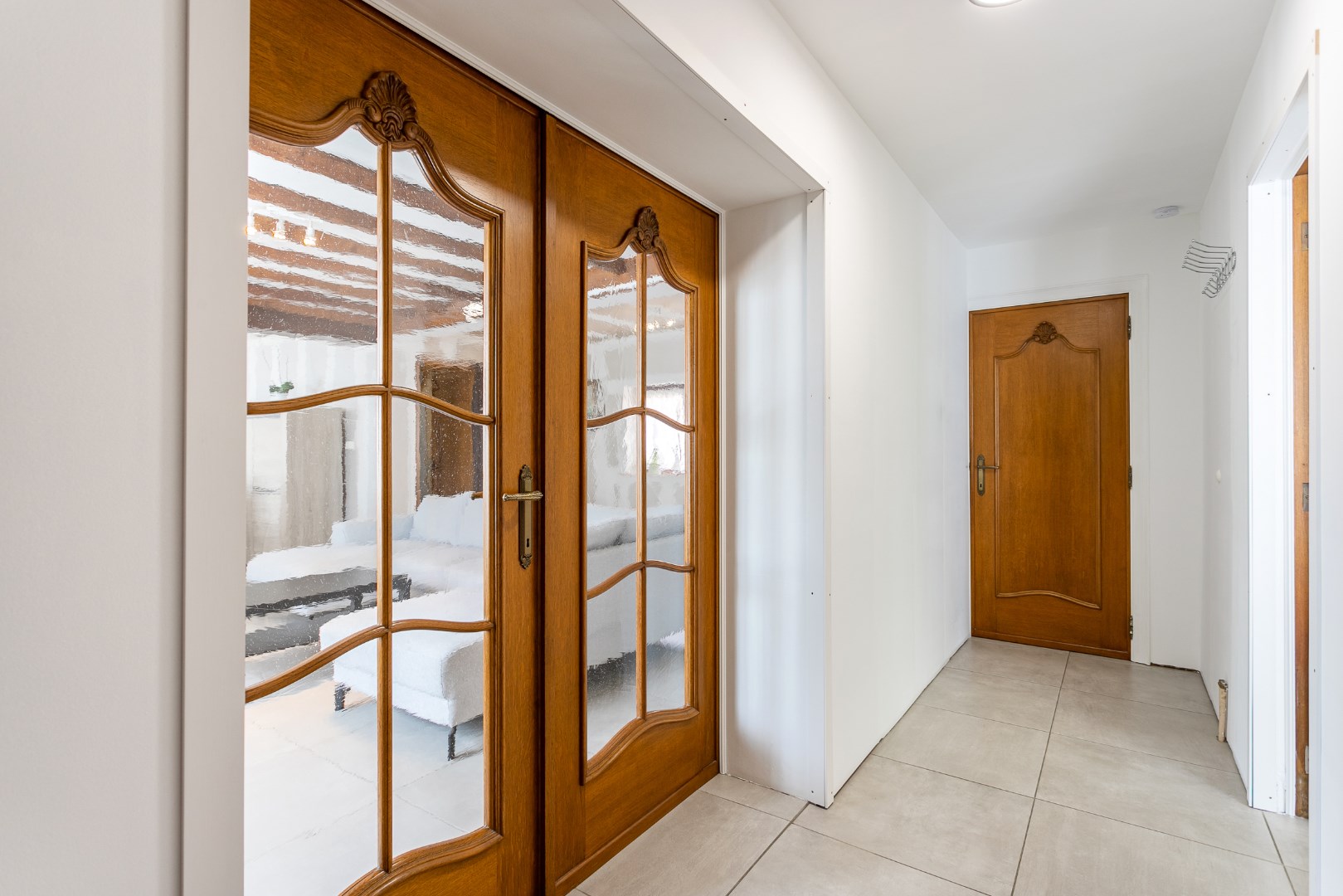 Ruime 4-gevelwoning met 3 slaapkamers, garage en uitbreidingsmogelijkheden (mog. extra slaapkamers,/hobby- of werkruimte) op 9a 39ca 