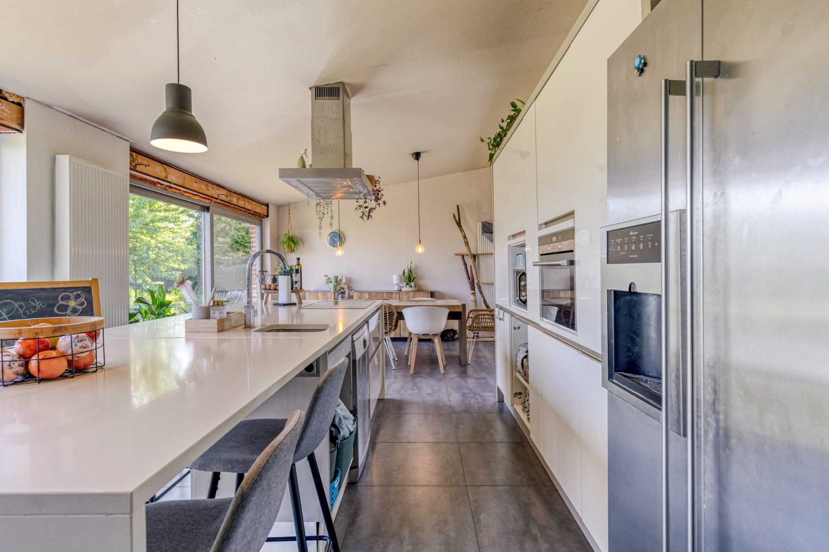 Goed gelegen open bebouwing met 4 slaapkamers en tuin in Kerkom - EPC 540 kWh/m&#178; - bewoonbare oppervlakte 238  m&#178; 