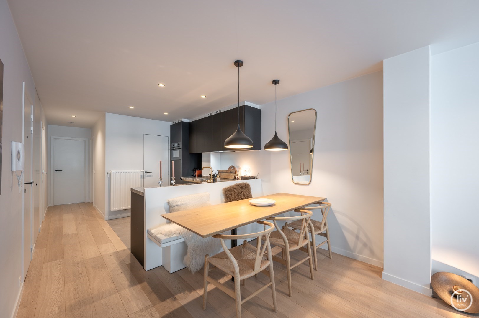 &quot;Modern 2-slaapkamer appartement centraal gelegen op de Lippenslaan te Knokke. 