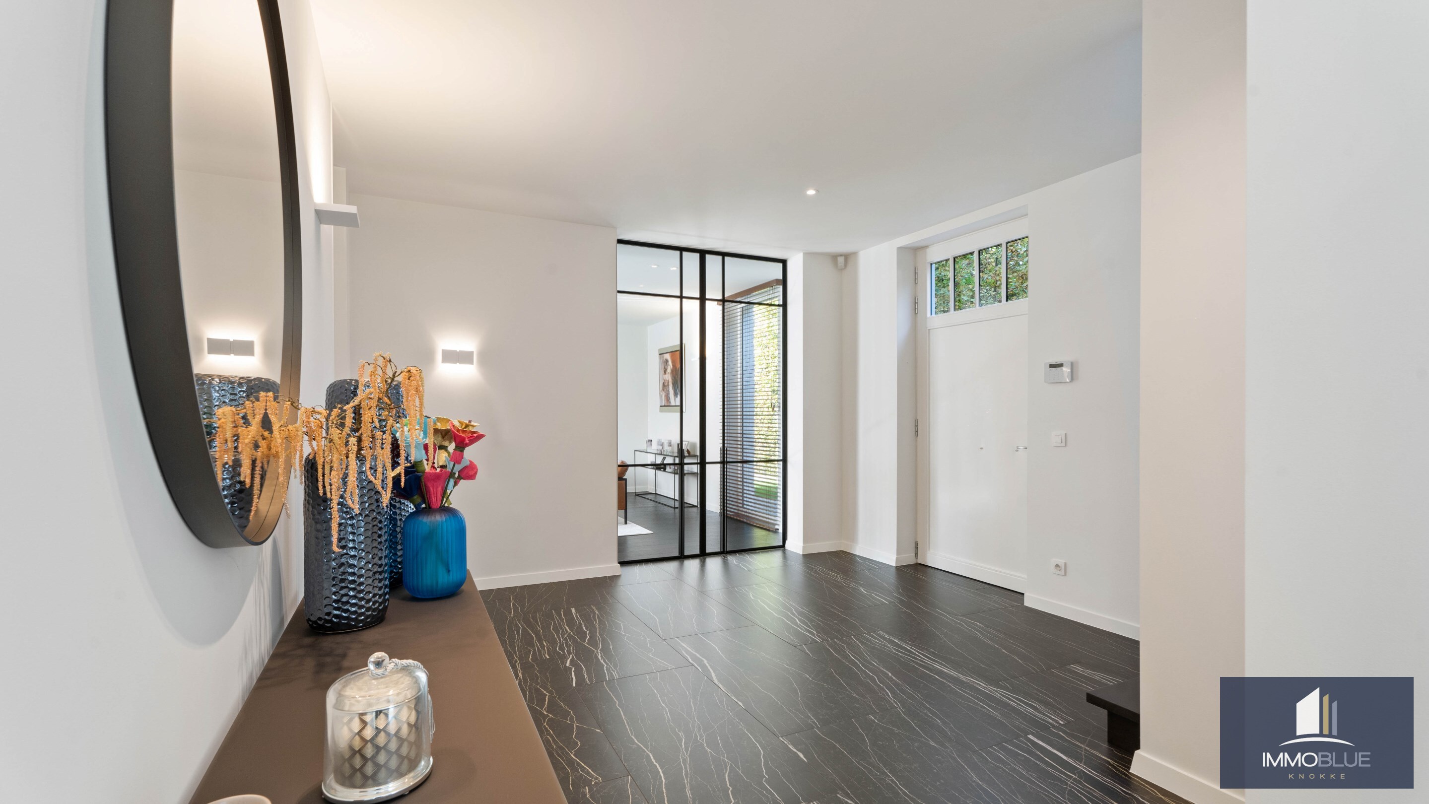 Villa exclusive situ&#233;e dans un quartier r&#233;sidentiel calme. 