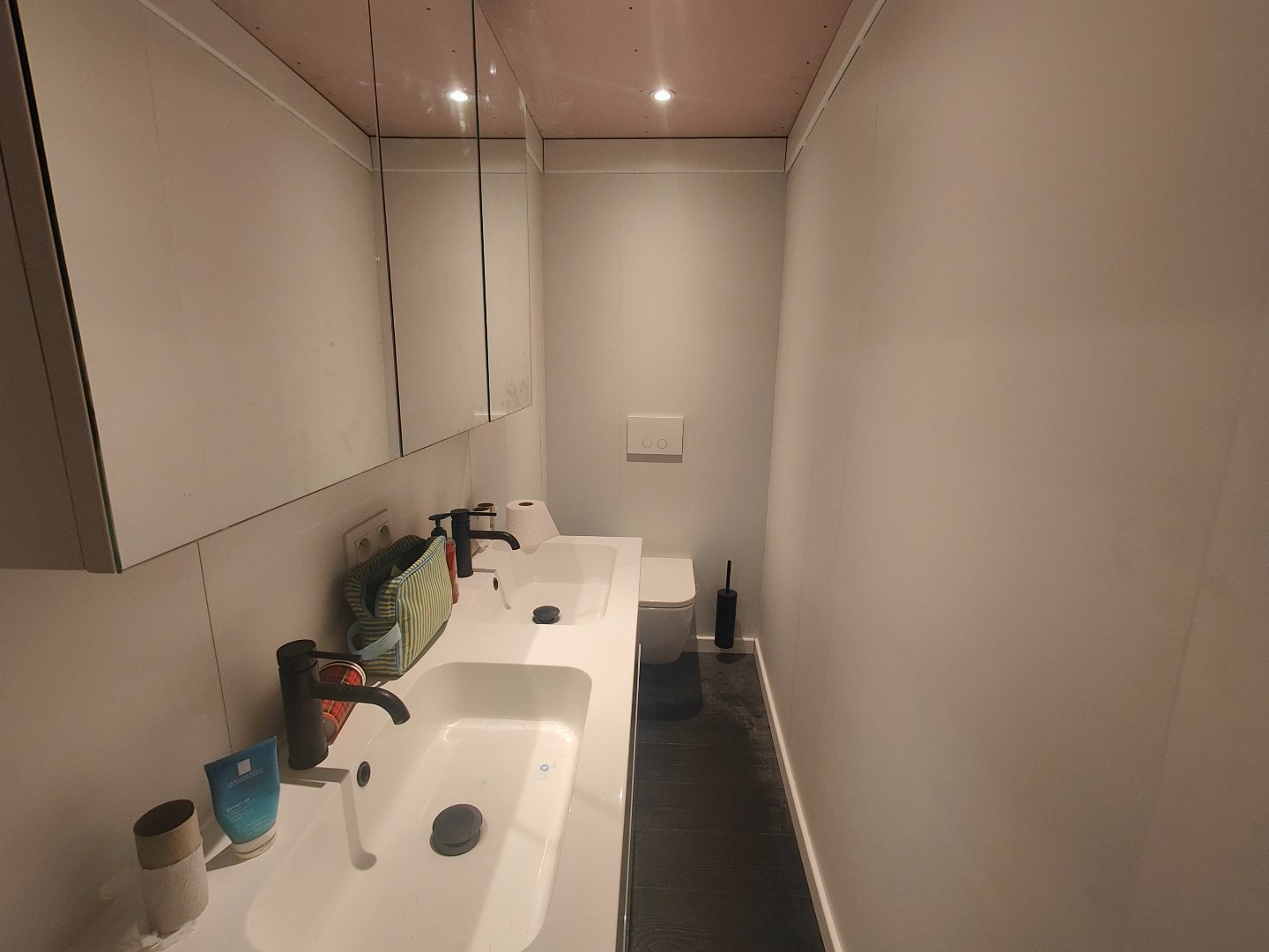 Ruim duplex appartement met terras te Gent 