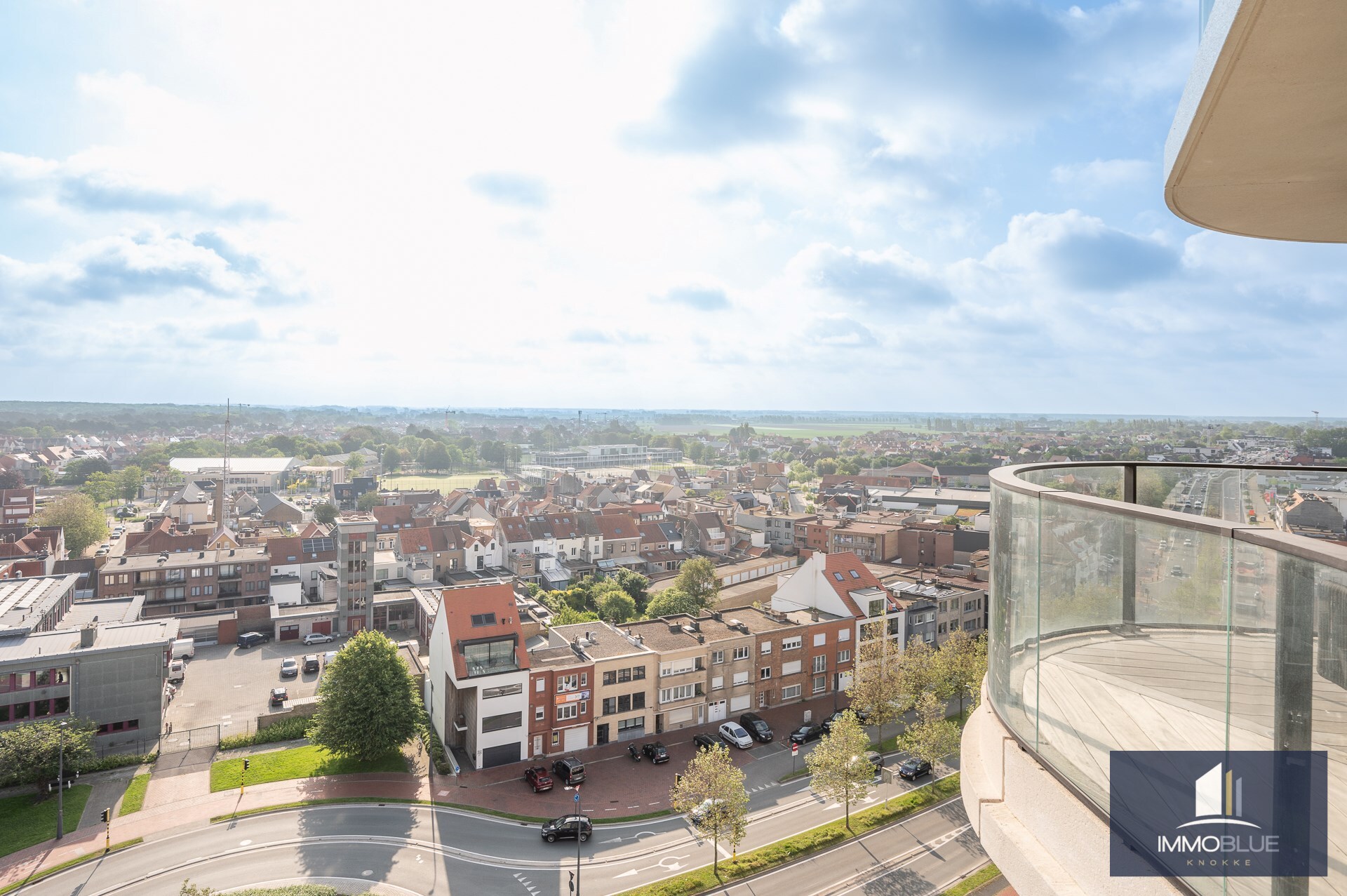 Luxueus appartement met een zeer ruim terras gelegen in de exclusieve residentie The Tower. 