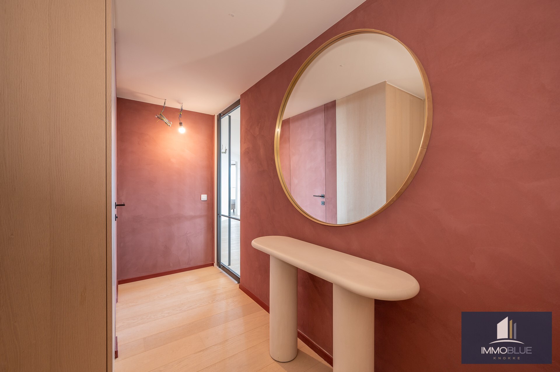 Luxueus appartement met zeer ruim terras gelegen in de exclusieve residentie The Tower. 
