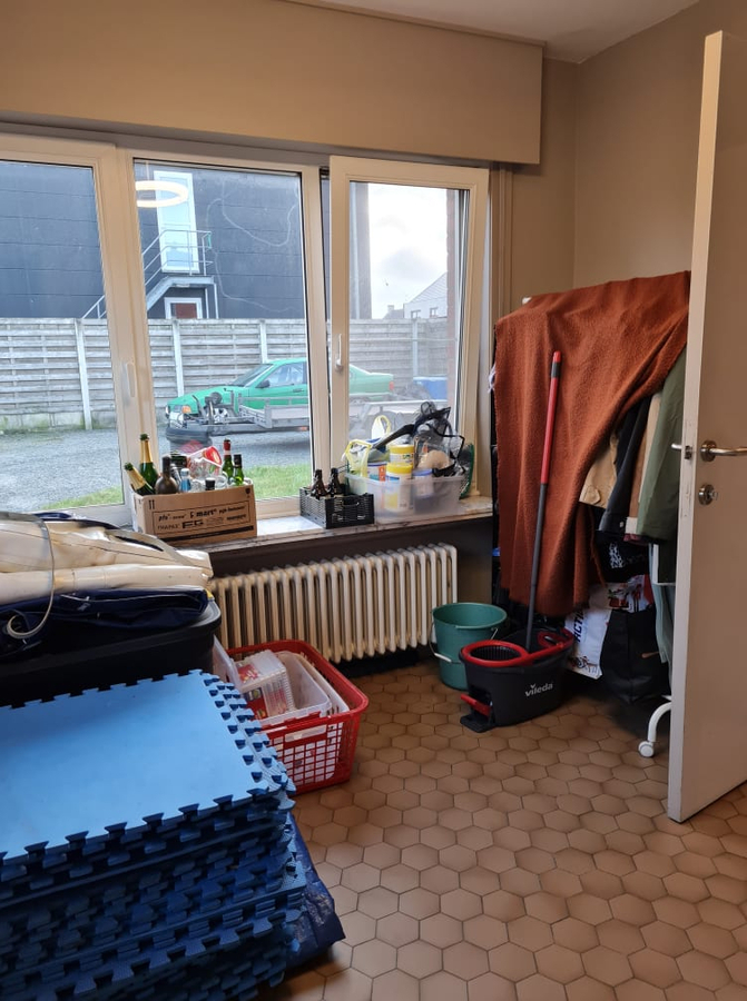 Ruime halfopen woning met 4 slaapkamers 