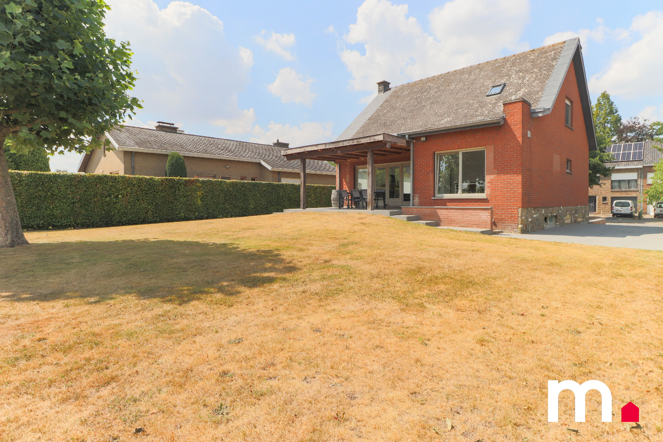 Instapklare villa op meer dan 1000 m2 grond op de grens Moorsele/Gullegem! 