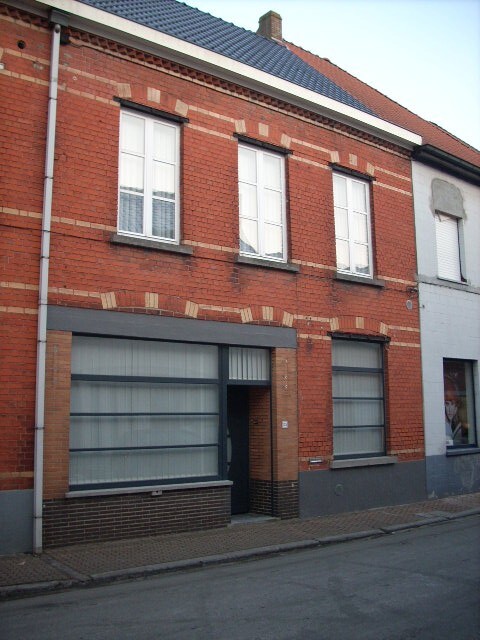 Rijwoning te huur in centrum Zomergem 