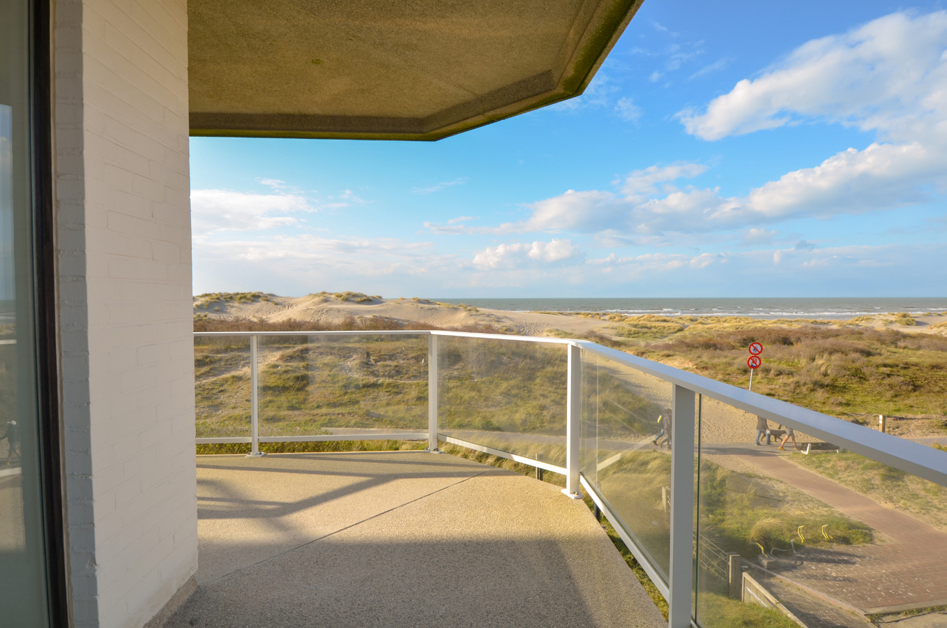 Prachtig gelegen appartement met frontaal zeezicht in res. Eden Beach! 