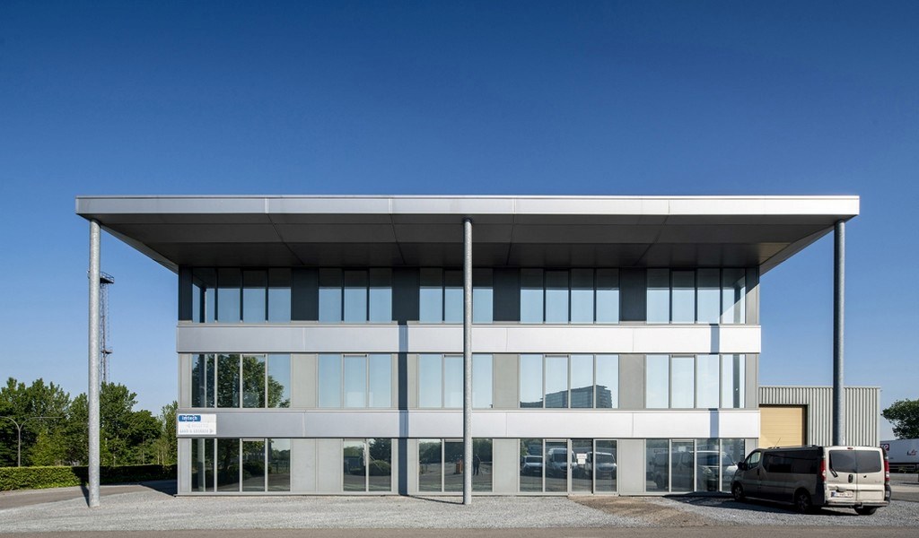 Kantoren met magazijn te huur langs Singel in Borgerhout
