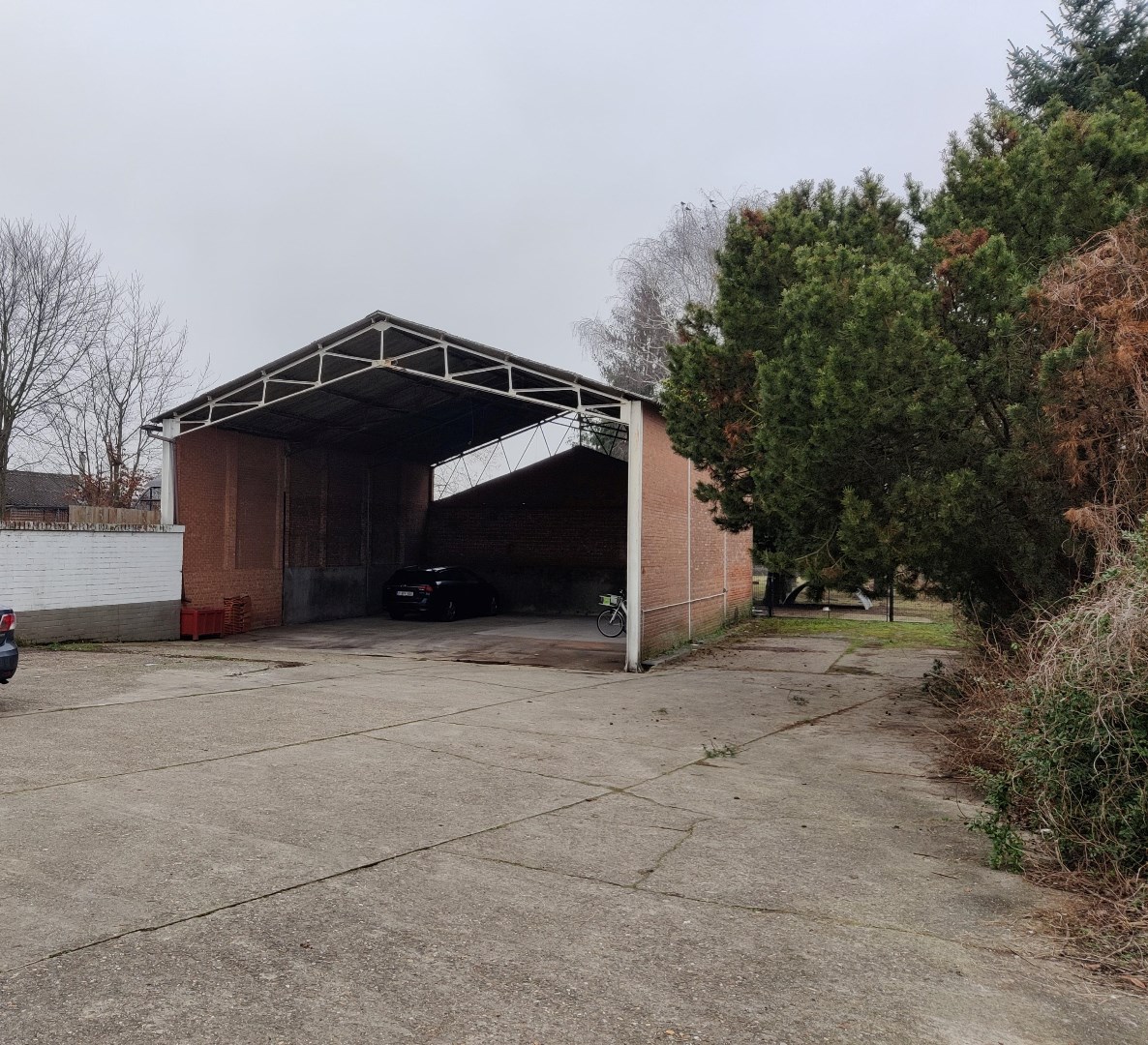 Opslagruimte (+/-150m&#178;) te huur in Geel-Bel! 