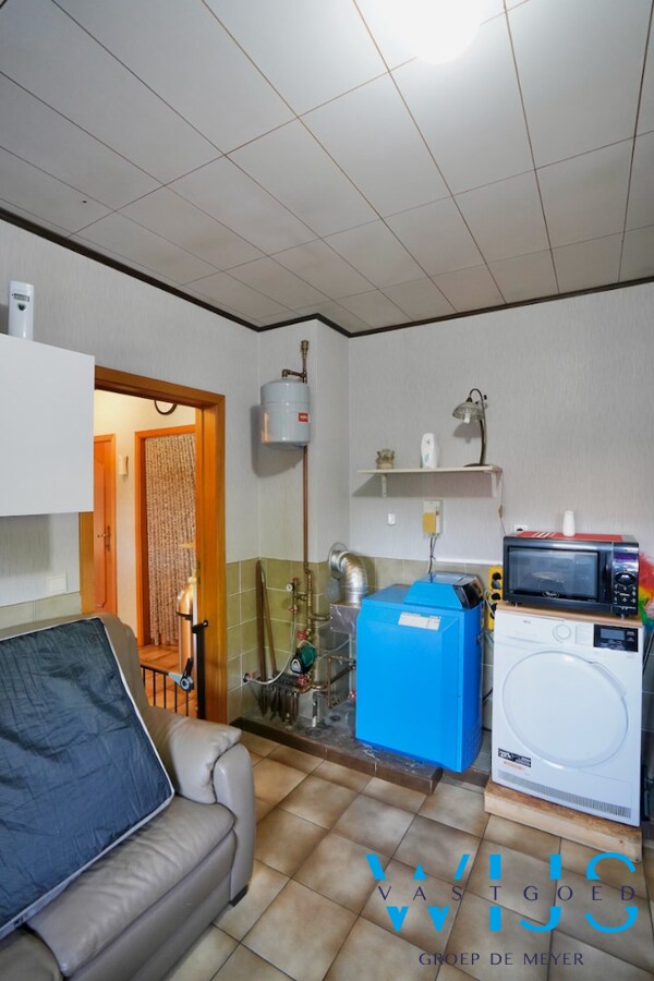 Woonhuis op 1000m&#178; in hartje Ertvelde ! 
