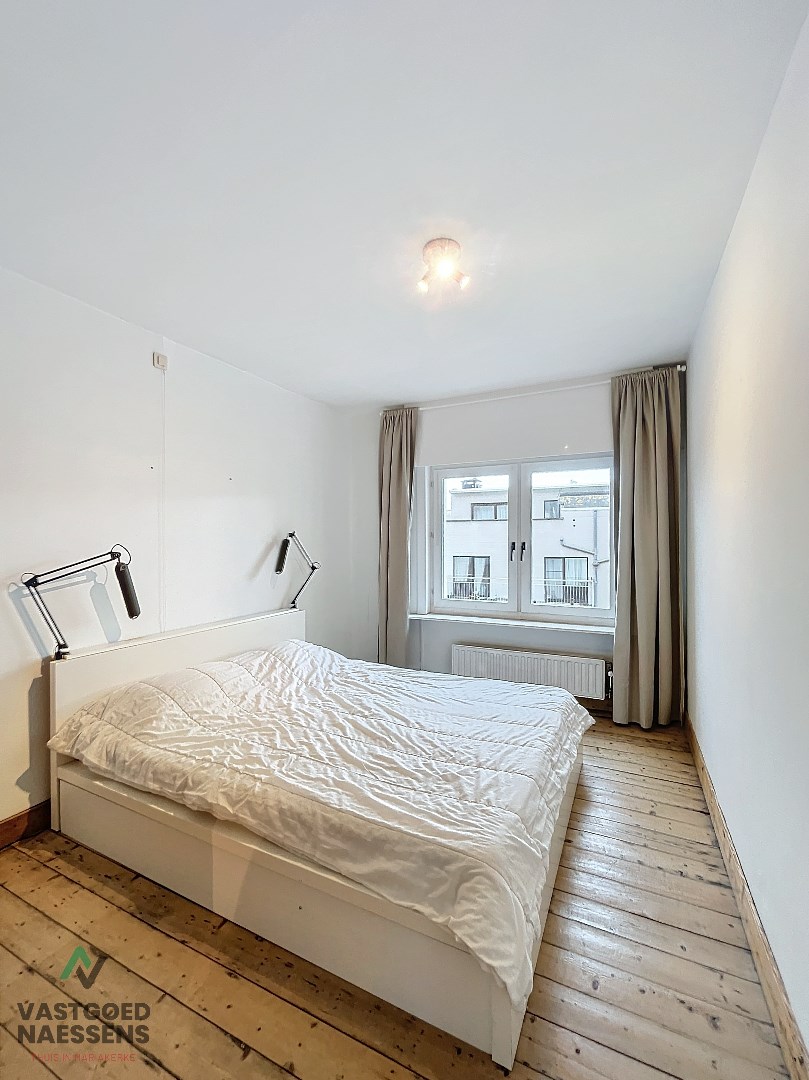 Appartement pr&#234;t &#224; emm&#233;nager avec 2 chambres &#224; coucher et vue sur mer. 