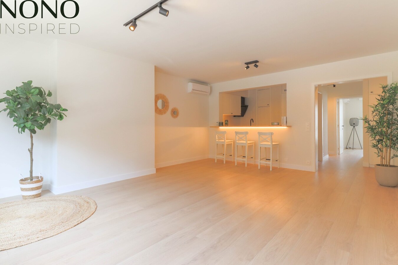 TOPLIGGING : Instapklaar 2 slaapkamer appartement met garage, terras en berging ! 