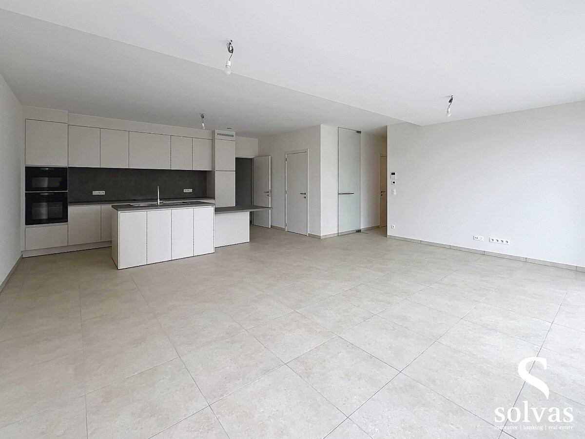 Ruim nieuwbouwappartement met tuin, terras, garage en 3 slaapkamers op prachtige locatie (Vaart) te Bellem 
