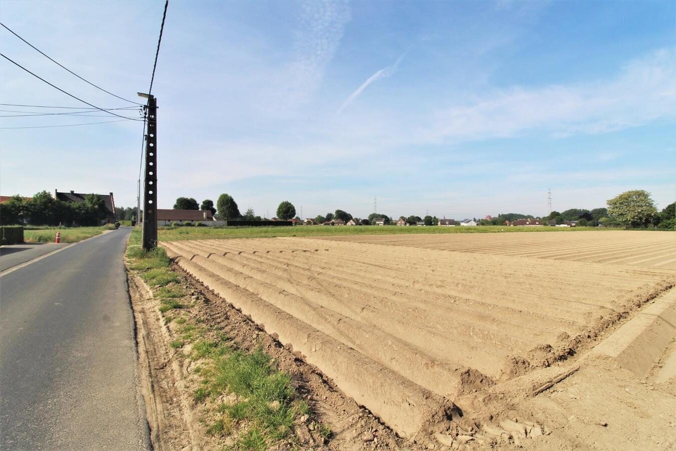 IN OPTIE - Charmante te renoveren boerderij met weiland op ca. 2,63ha te Merchtem en Londerzeel (Vlaams-Brabant) 